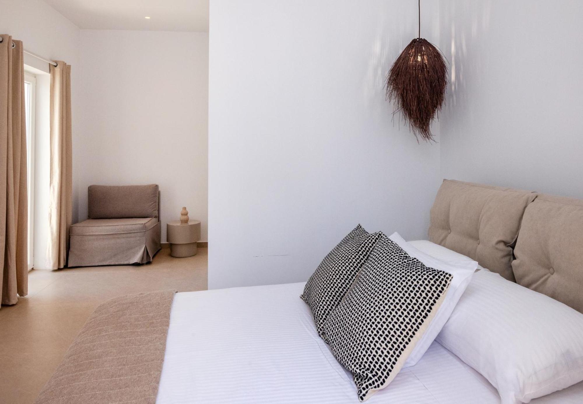 Alora Suites Tínos Habitación foto